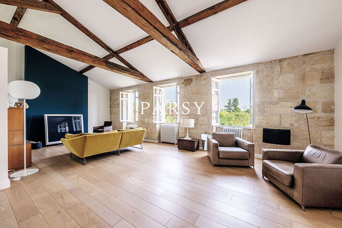 Appartement à BORDEAUX