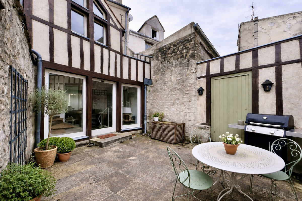 Maison à SENLIS