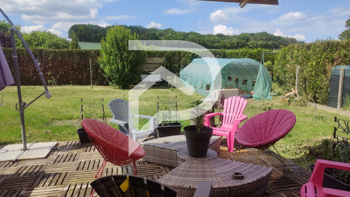 Maison à SAINT-AUBIN-SOUS-ERQUERY