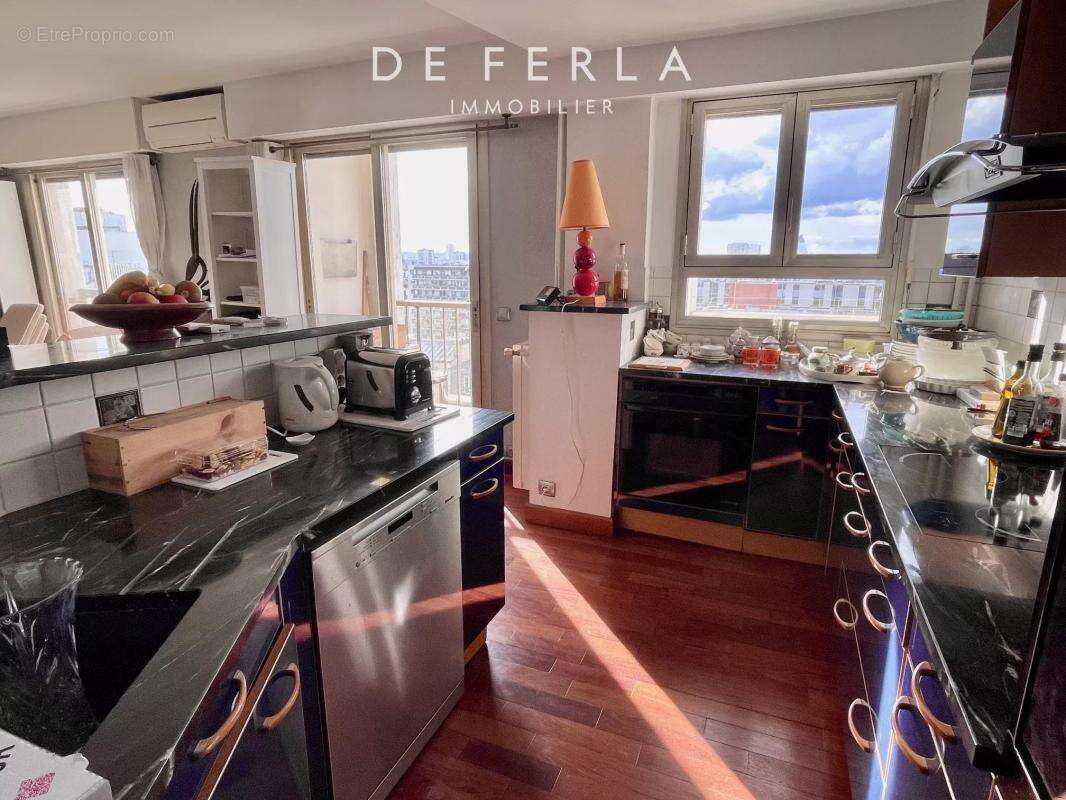 Appartement à PARIS-14E