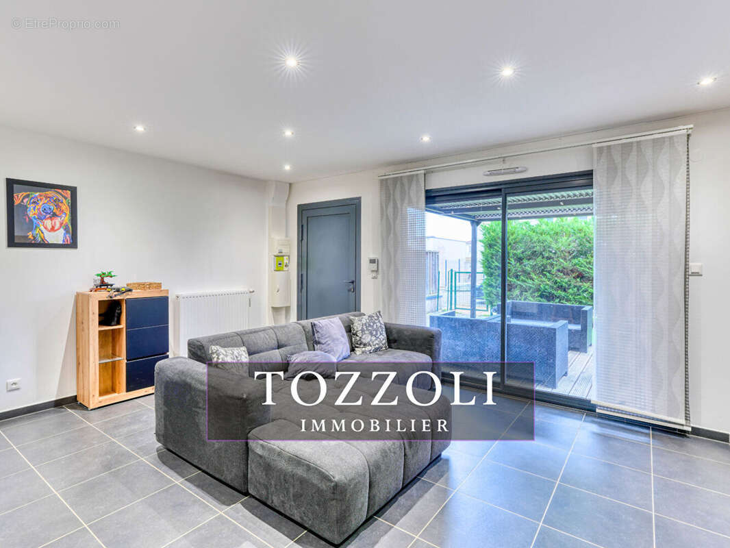 Appartement Luzinay 3 pièce(s) 70.98 m2 - photo 5