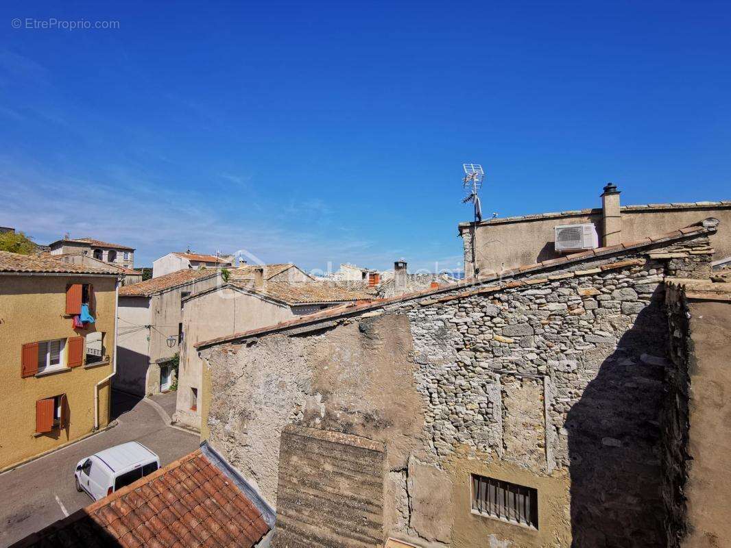 Appartement à CAUMONT-SUR-DURANCE
