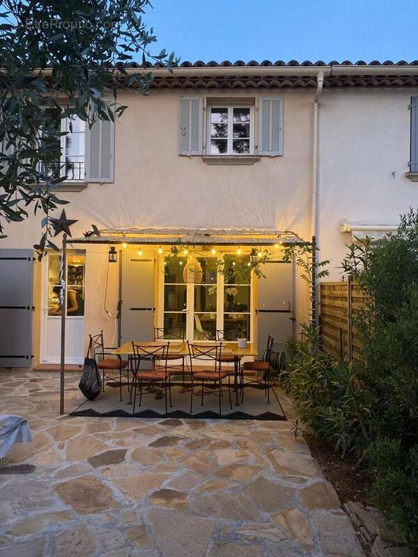 Maison à LA MOLE