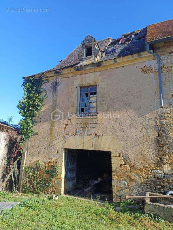 Maison à SAINT-JULIEN-DE-LAMPON