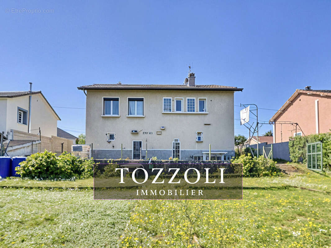 Maison à SAINT-QUENTIN-FALLAVIER