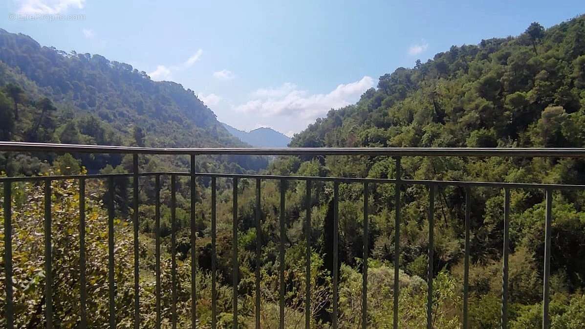 Maison à TOURRETTE-LEVENS