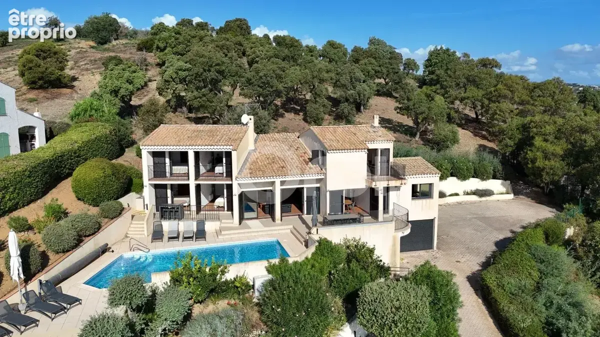 Maison à LES ISSAMBRES