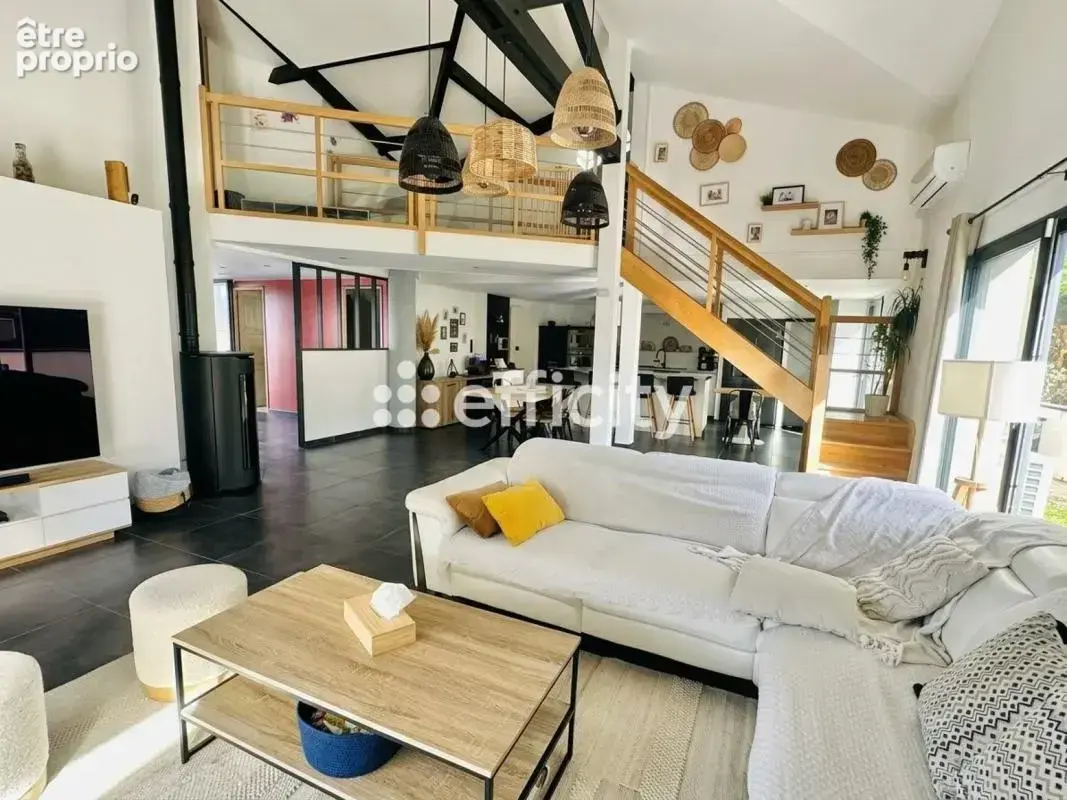 Maison 6 pièces 160 m² à vendre à Saint-Philbert-De-Grand-Lieu (44310) - photo 5