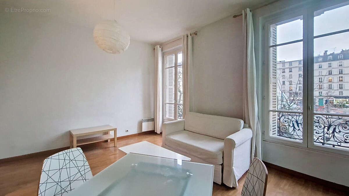 Appartement à PARIS-20E