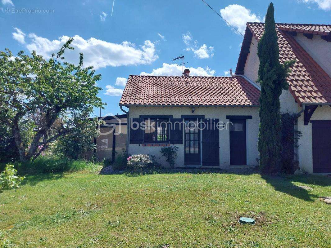 Maison à GUILLY