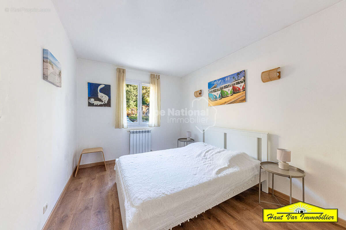 Maison à VINON-SUR-VERDON