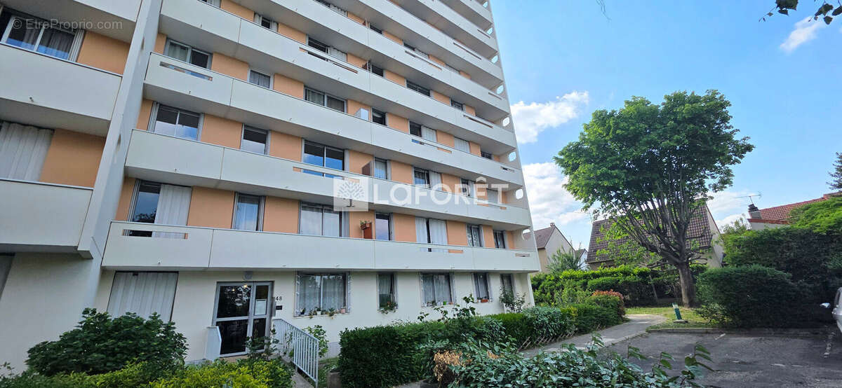 Appartement à STAINS