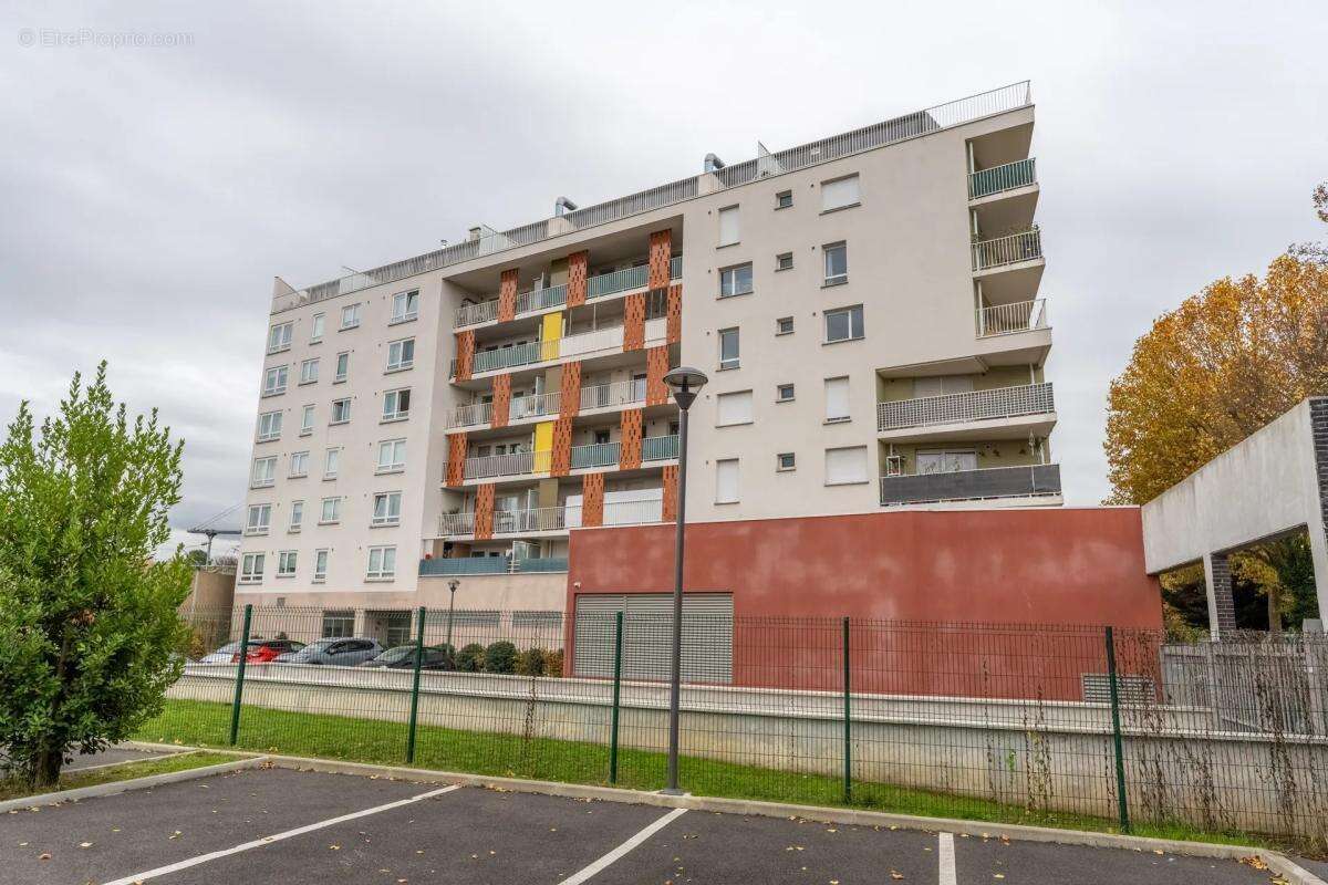 Appartement à STAINS