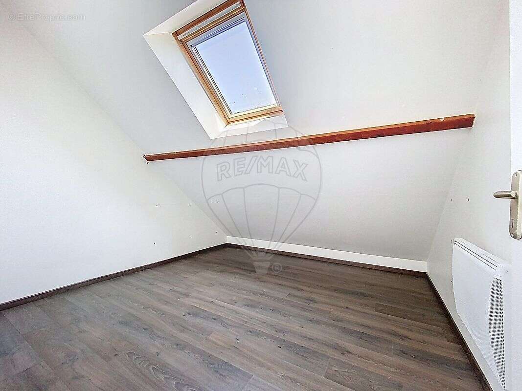 Appartement à PONT-SUR-YONNE