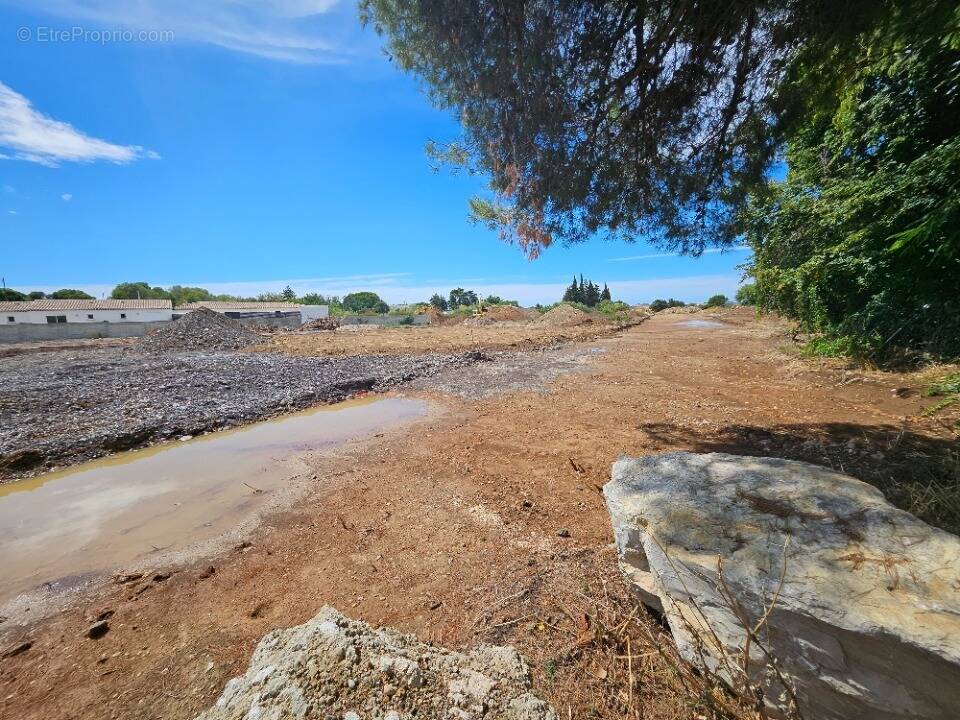 Terrain à FOS-SUR-MER