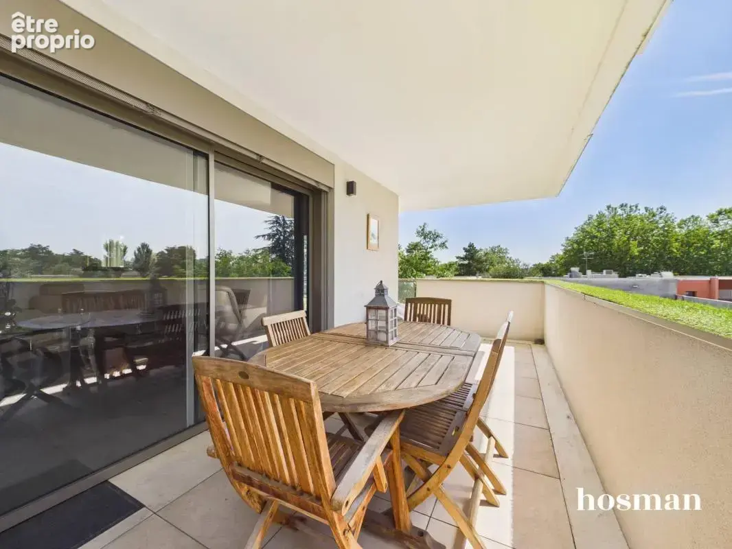 Appartement 4 pièces de 81m2 avec terrasse, clim et garage à Saint-Cyr-Au-Mont-D'Or - photo 3