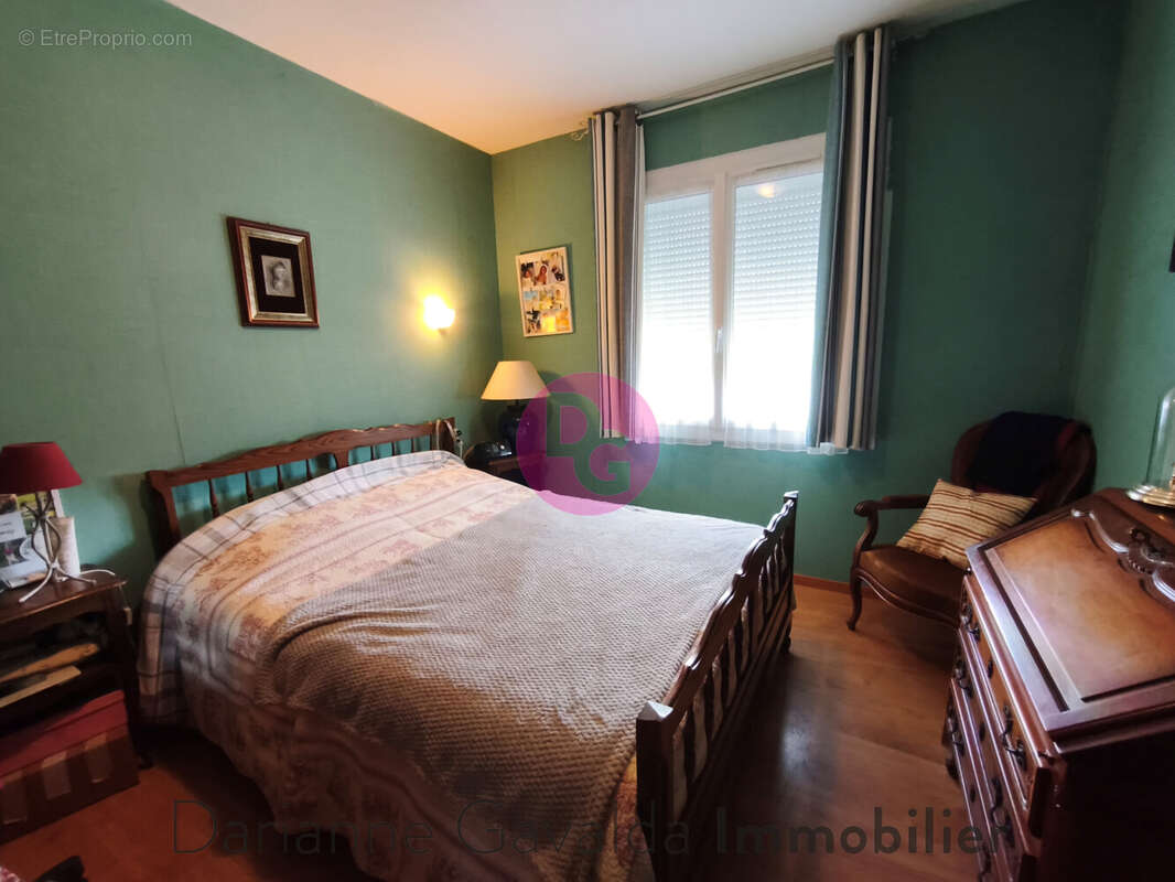 Maison à DECAZEVILLE