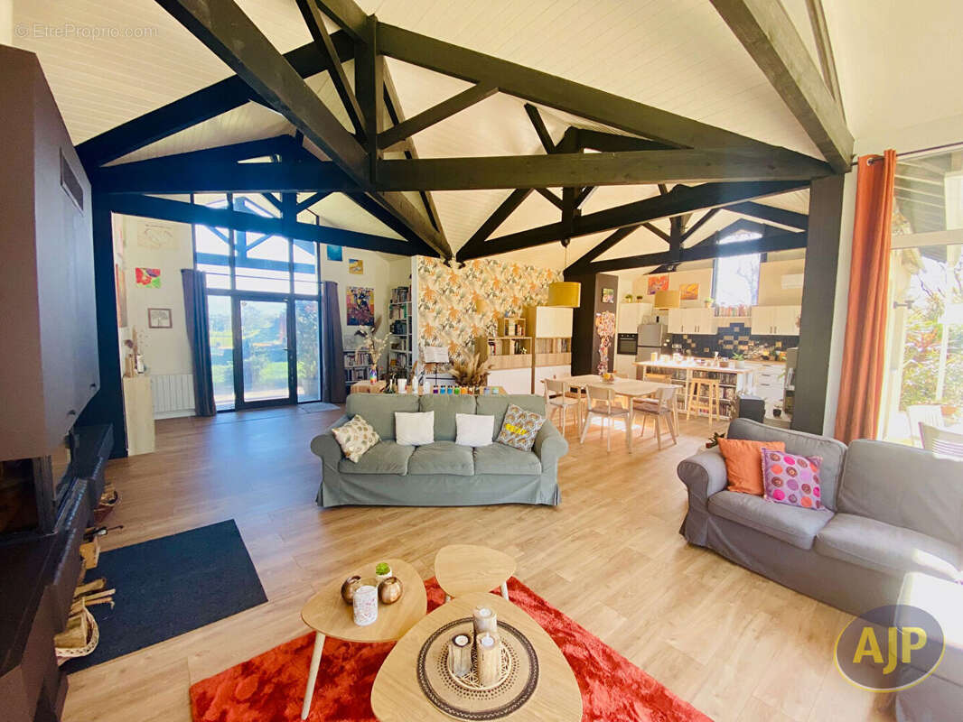 Maison à LESPARRE-MEDOC