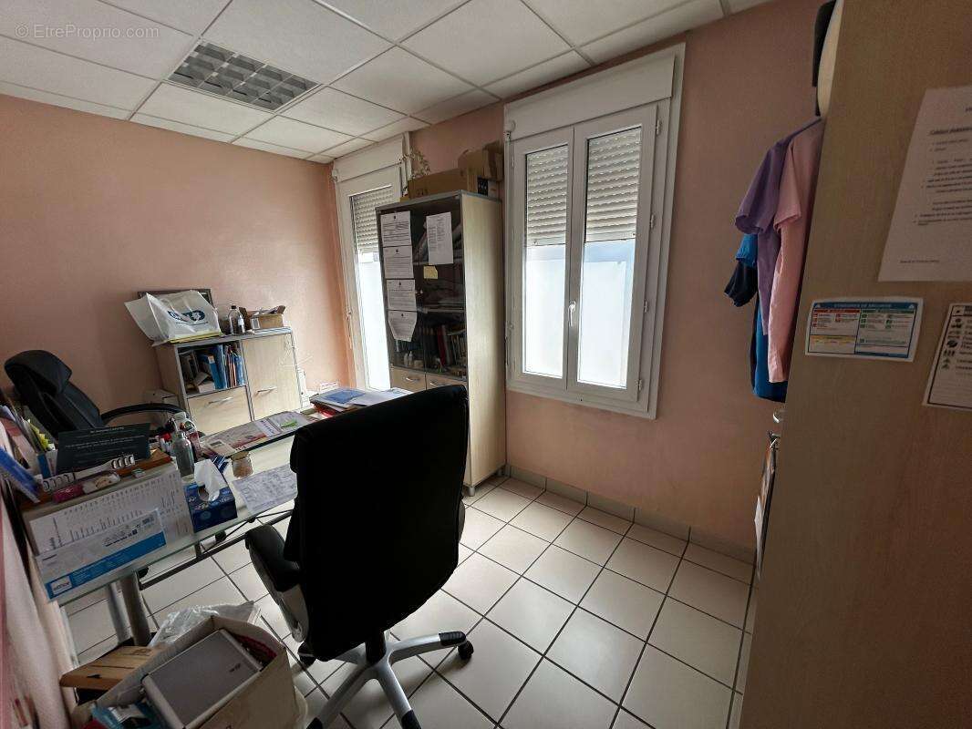 Bien commercial à vendre - photo 8