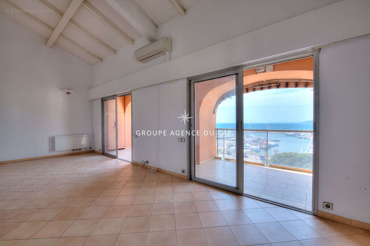 Appartement à FREJUS