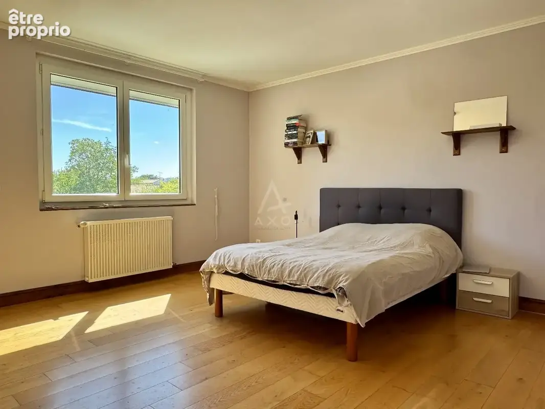 SAINT-YRIEIX-SUR-CHARENTE Maison familiale de 182M² avec garage de 77 M² et terrrain clos de 1 700 M² - photo 6