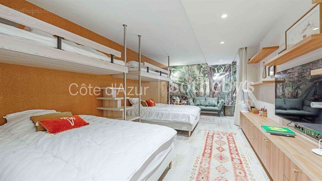 Villa contemporaine à Sainte-Maxime à 300m des plages du golfe de Saint-Tropez - photo 18