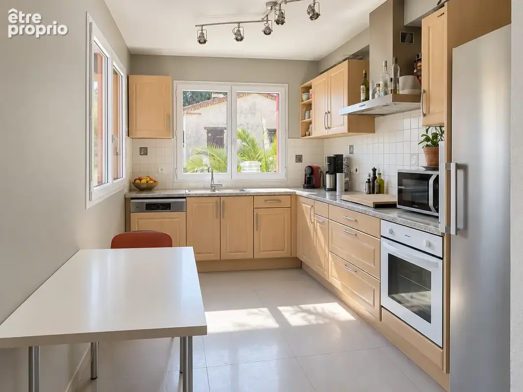 VILLEFRANCHE-SUR-MER - VIAGER OCCUPE - Villa d'exception 350m2 Terrain 1500 m2 - entre Nice et Monaco - photo 8