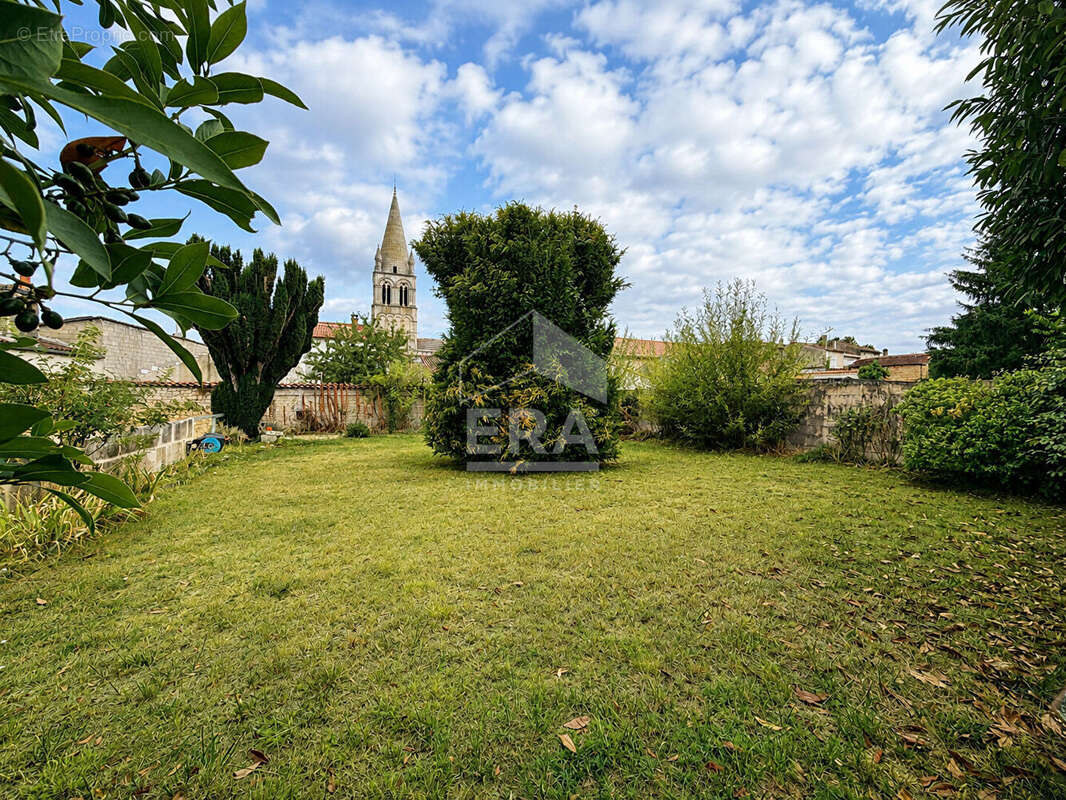 Maison 229m² à roullet-saint-estèphe - photo 17