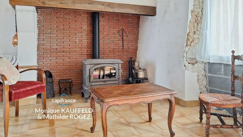 Maison à TOURS-SUR-MEYMONT