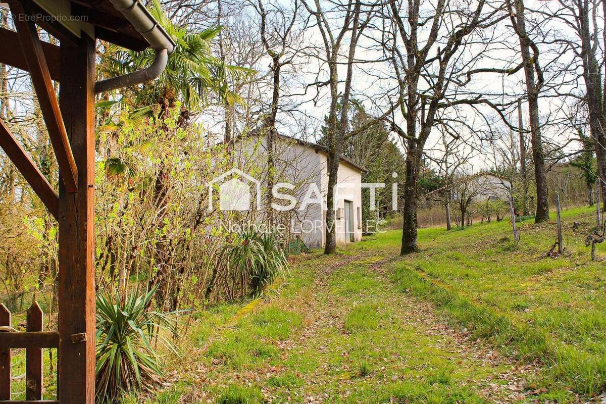 Photo 5 - Maison à SAINTE-COLOMBE-EN-BRUILHOIS