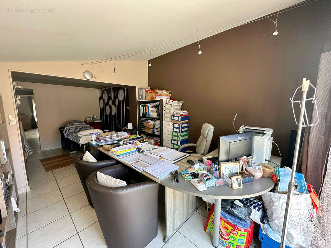 Maison à VILLENEUVE-LA-RIVIERE