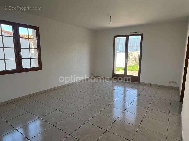 Maison à SAINT-CHRISTOPHE-DU-BOIS