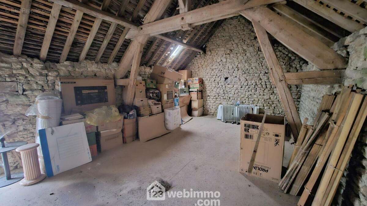 Maison 75 m² à Puiseaux  - photo 7