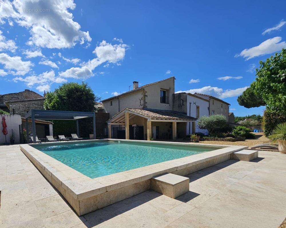 Maison à UZES