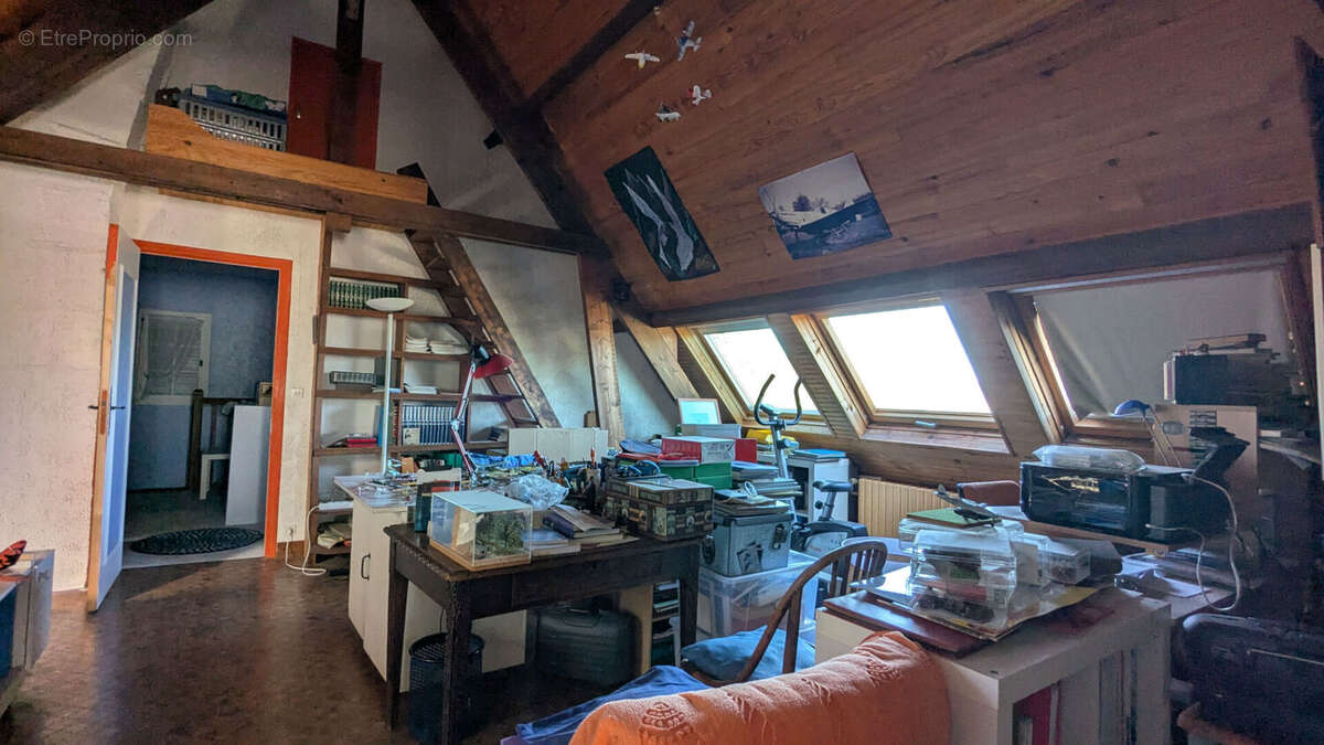 Grande maison de 8 pièces à deux pas du port et de la mer ! - photo 14