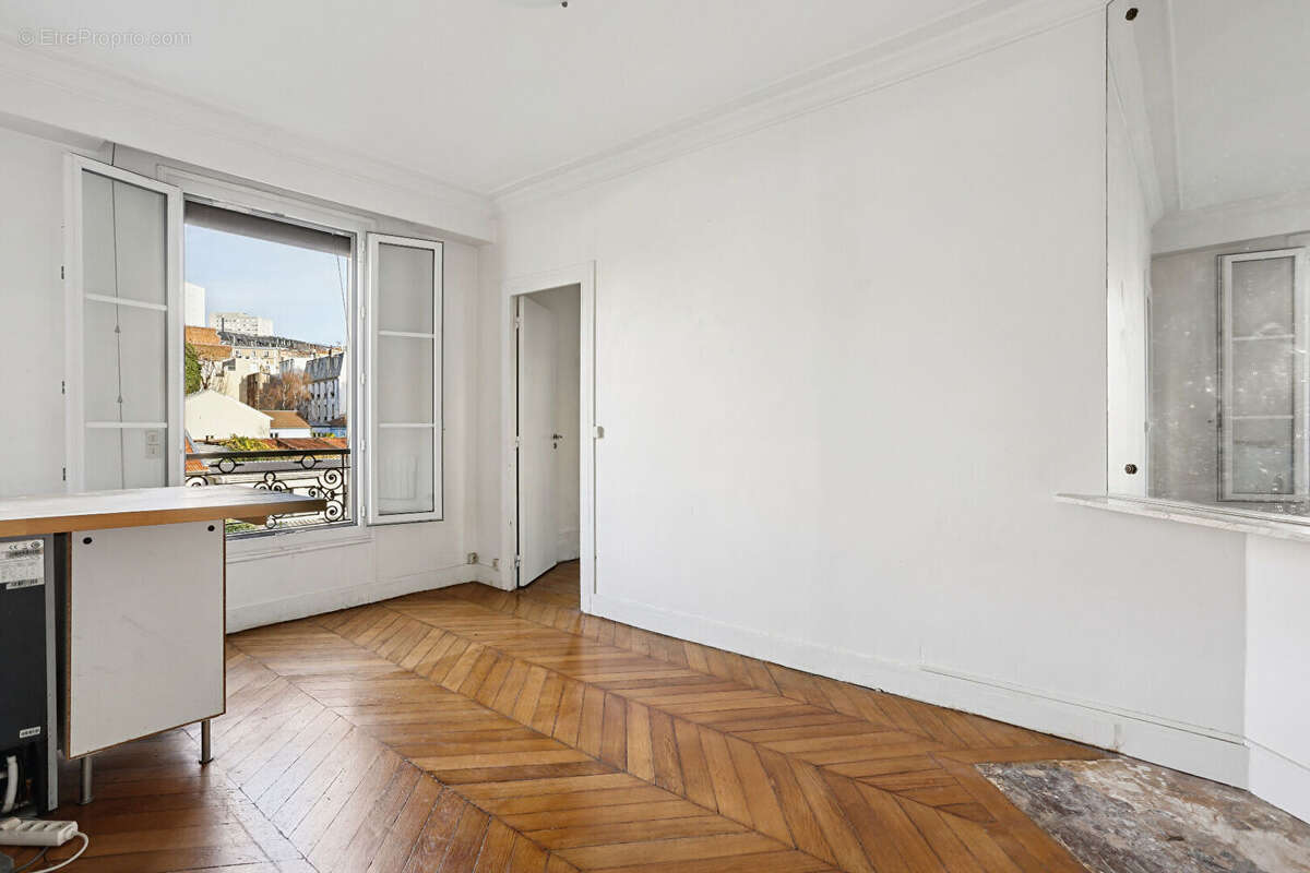 Appartement à PARIS-20E