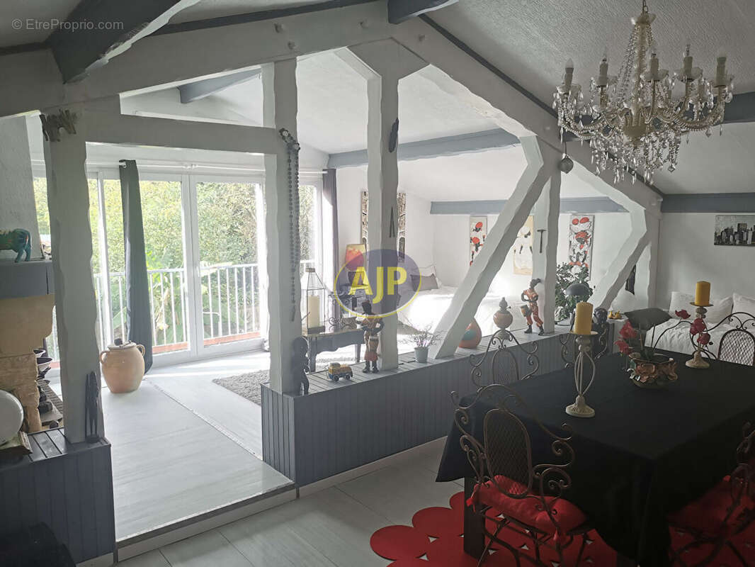 Commerce à LE VERDON-SUR-MER