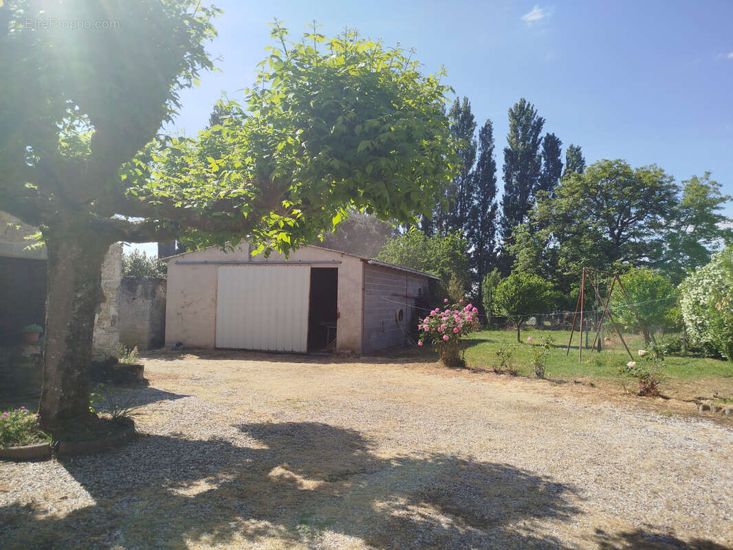 Maison à SOUSSAC