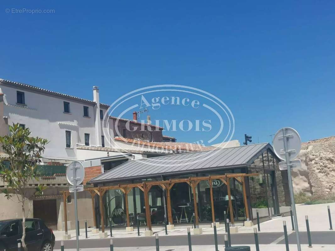 Commerce à LEZIGNAN-CORBIERES