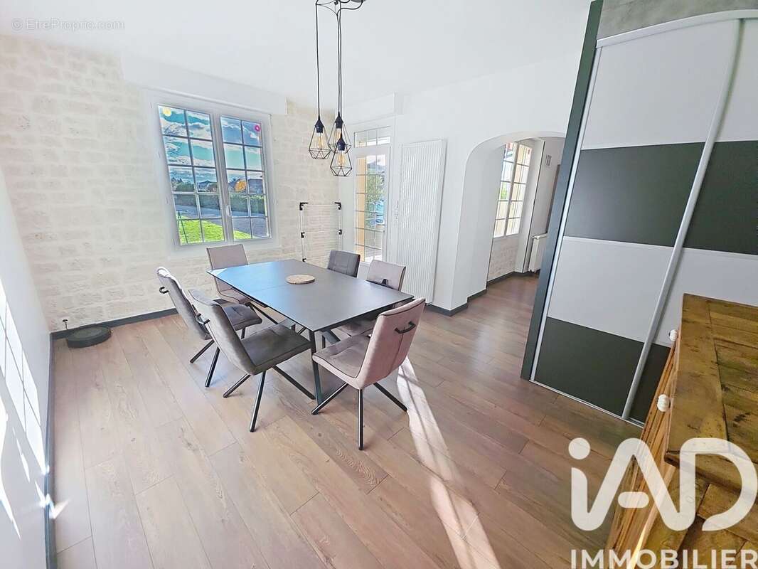 Photo 7 - Maison à MARILLAC-LE-FRANC