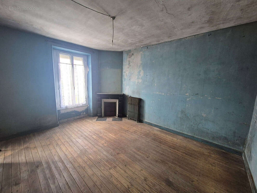 Maison à LE PERRAY-EN-YVELINES