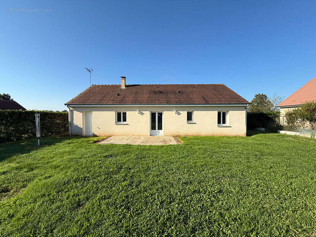 Maison à GANNAY-SUR-LOIRE