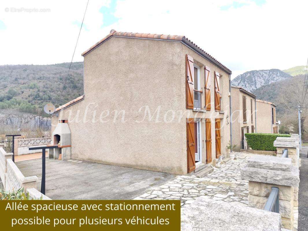 Maison 98 m² à Axat  - photo 19