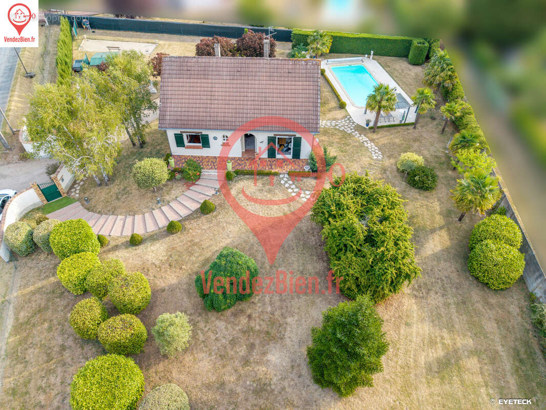 Maison T5 150m2 sur sous-sol - Terrain 3067m2 - Piscine - Terrain de pétanque - photo 18
