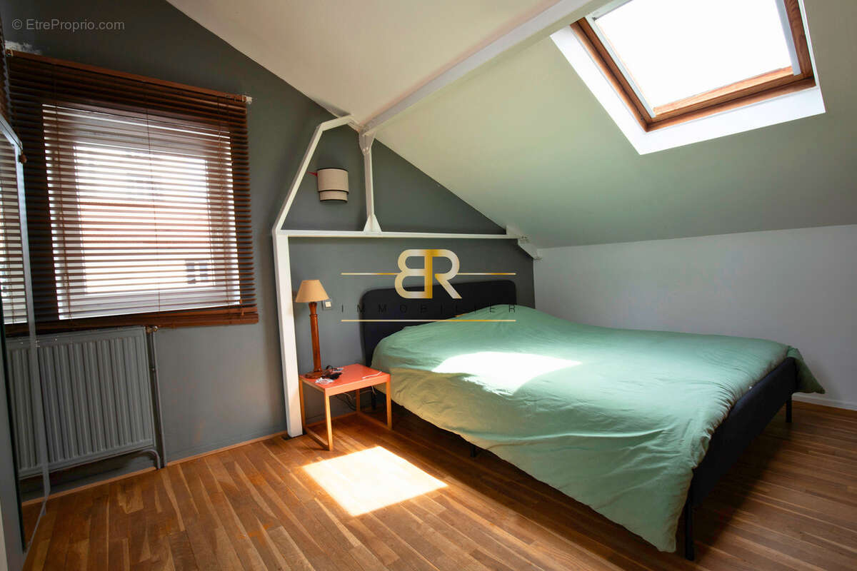 Appartement à PARIS-11E