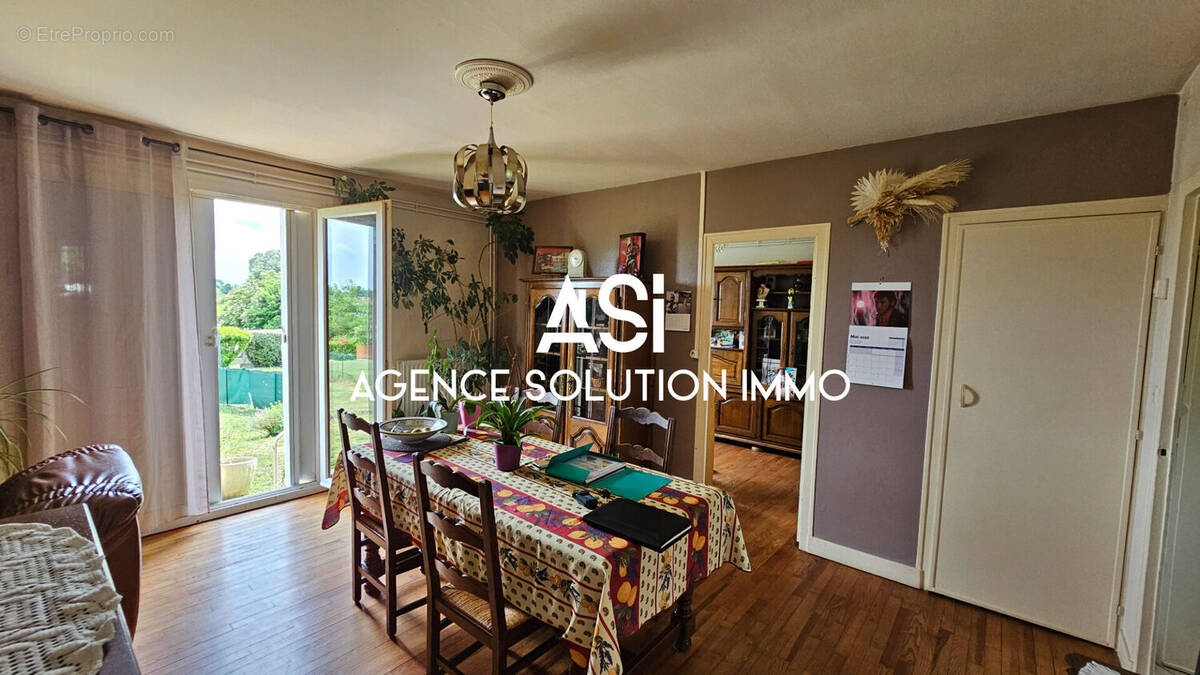 Maison à FRESNAY-SUR-SARTHE