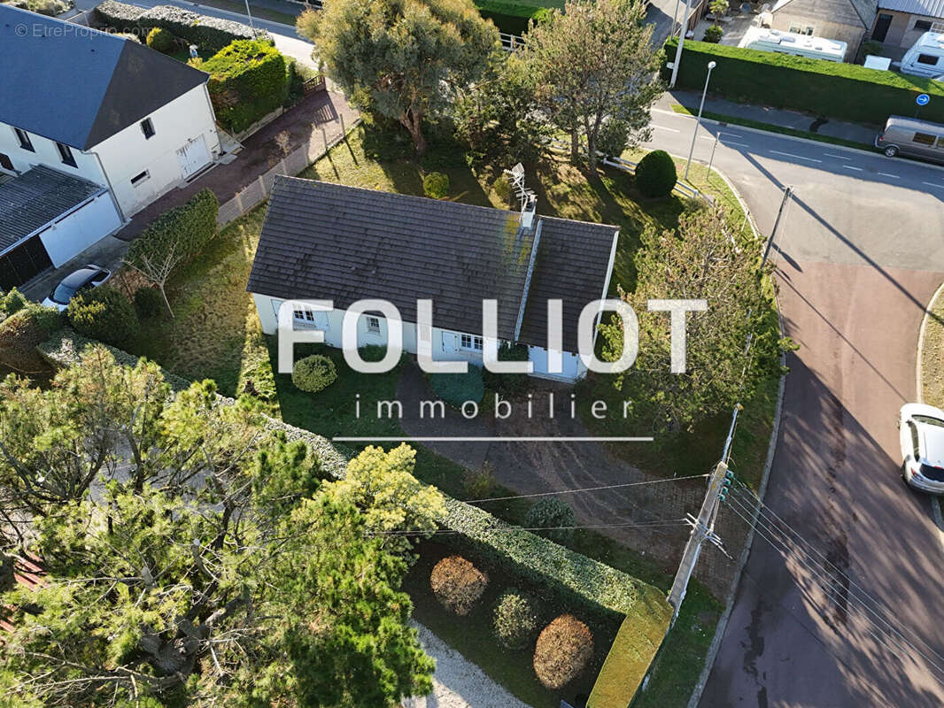 Maison à AGON-COUTAINVILLE