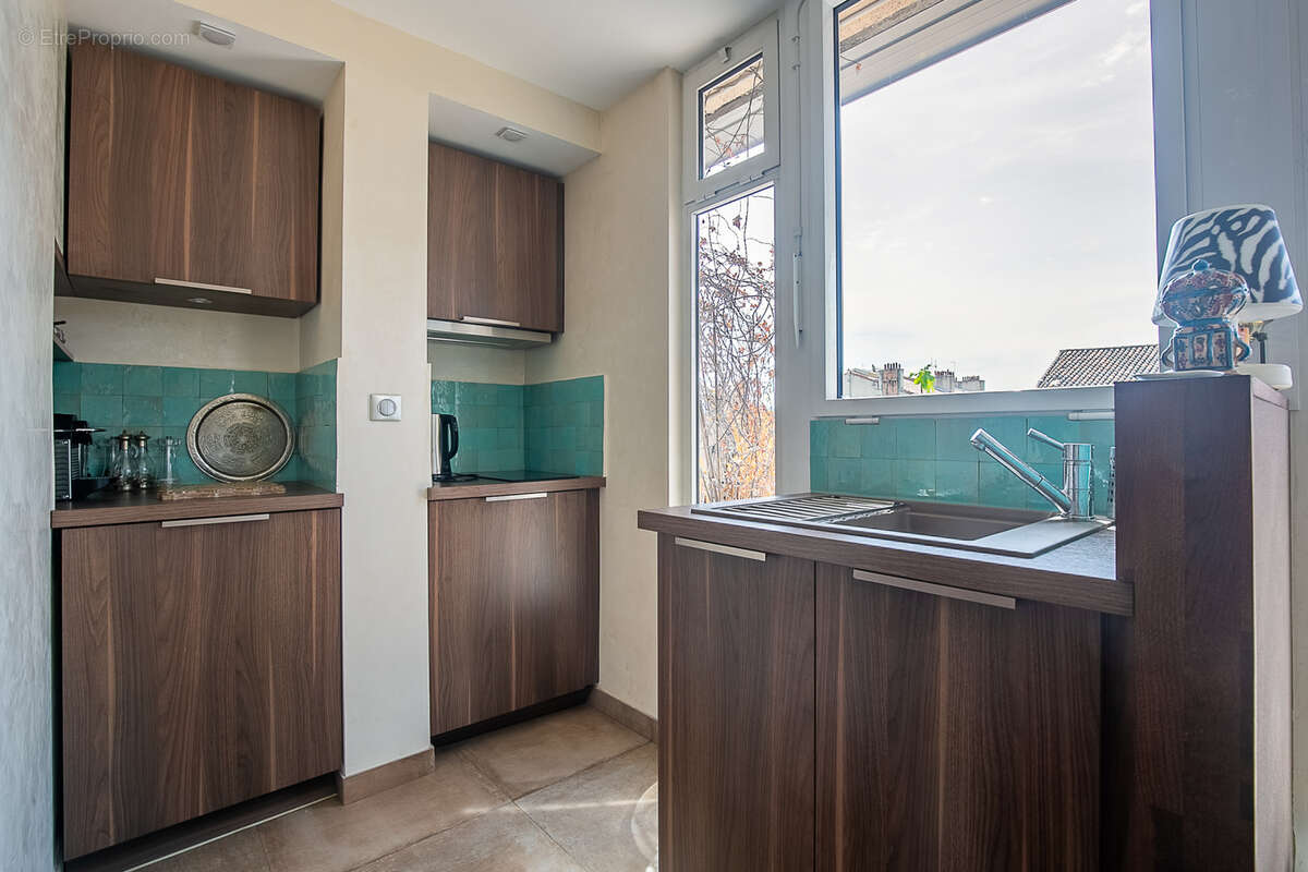 Appartement à MARSEILLE-6E