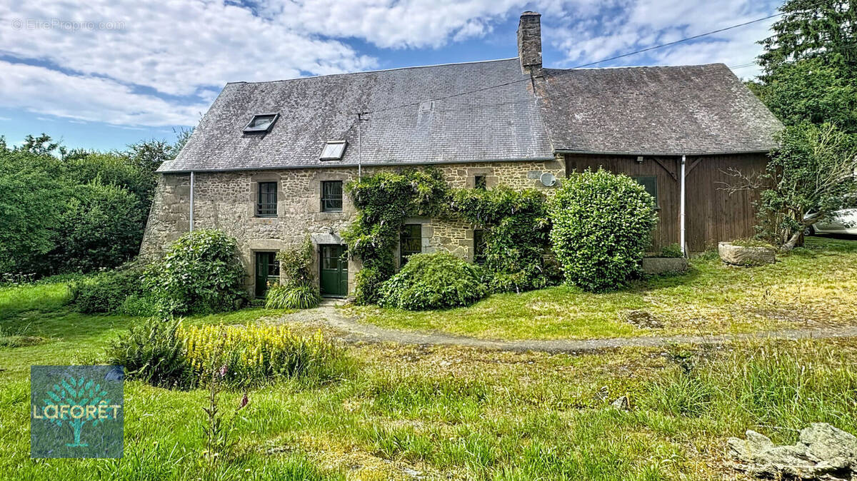 Maison à ANTRAIN