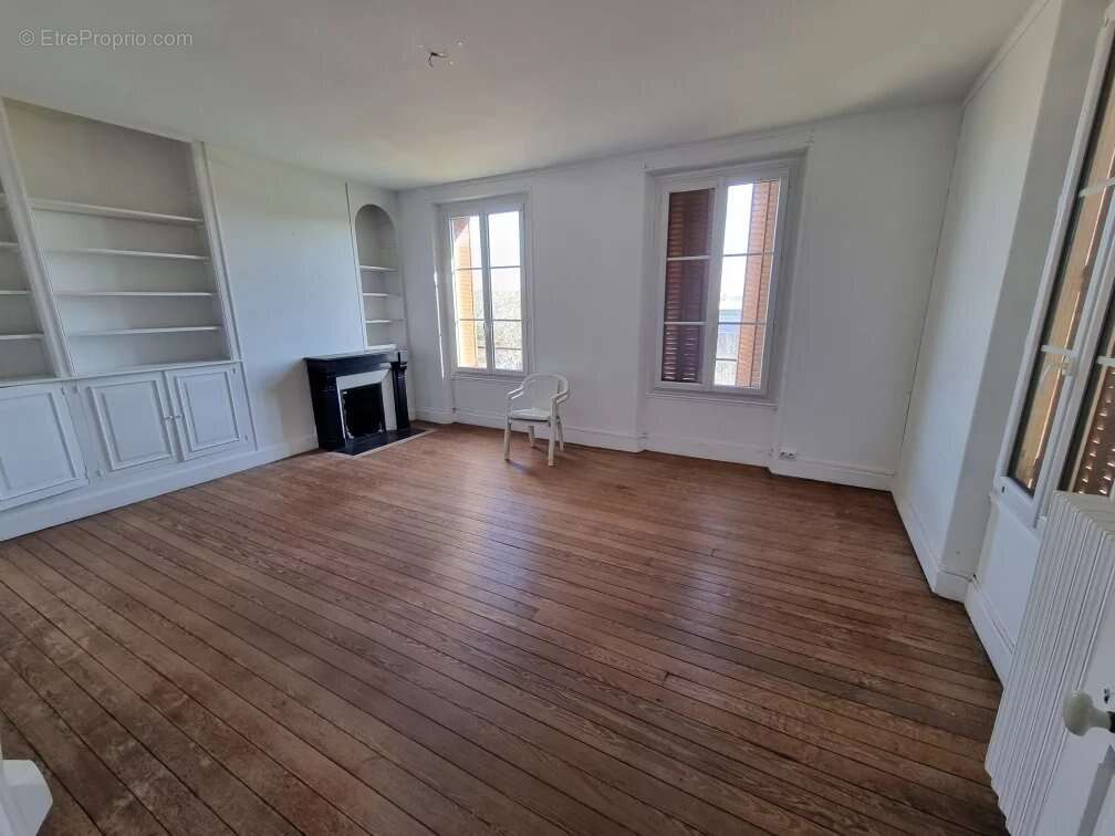 Appartement à COULOMMIERS